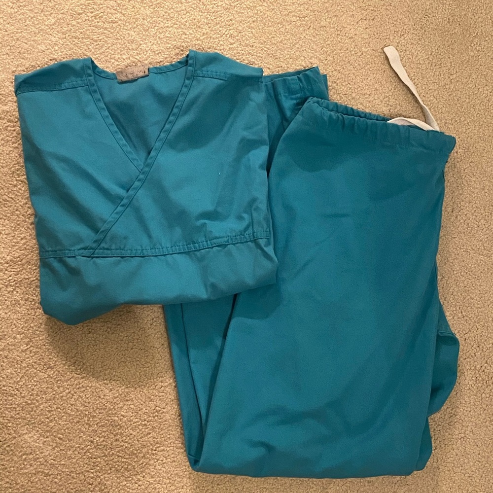 Urbane Scrubs